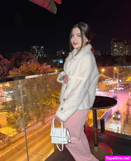 Ellieone OnlyFans Thumbnail #WZTVkf1hkf