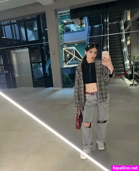 Ellieone OnlyFans Thumbnail #lX7w1rW2tq