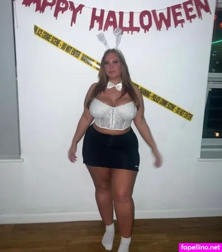 Ellierobsxx OnlyFans Thumbnail #1oePHAar0K