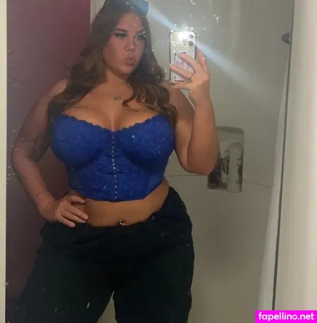 Ellierobsxx OnlyFans Thumbnail #DztbpSWnca
