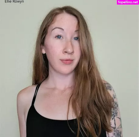 Ellierowynfans OnlyFans Thumbnail #Y742CgxZNG