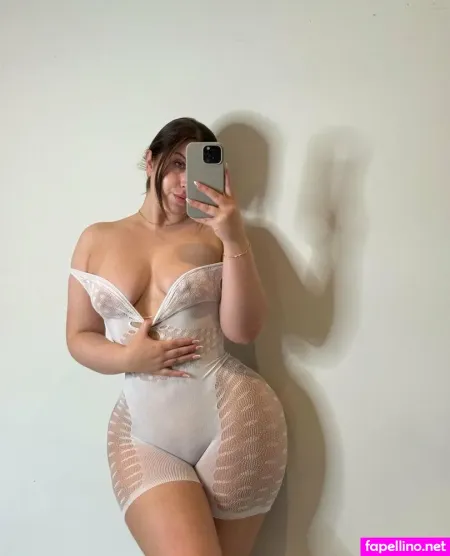 Elliesfreeapplepies OnlyFans Thumbnail #AfngpeAbNm