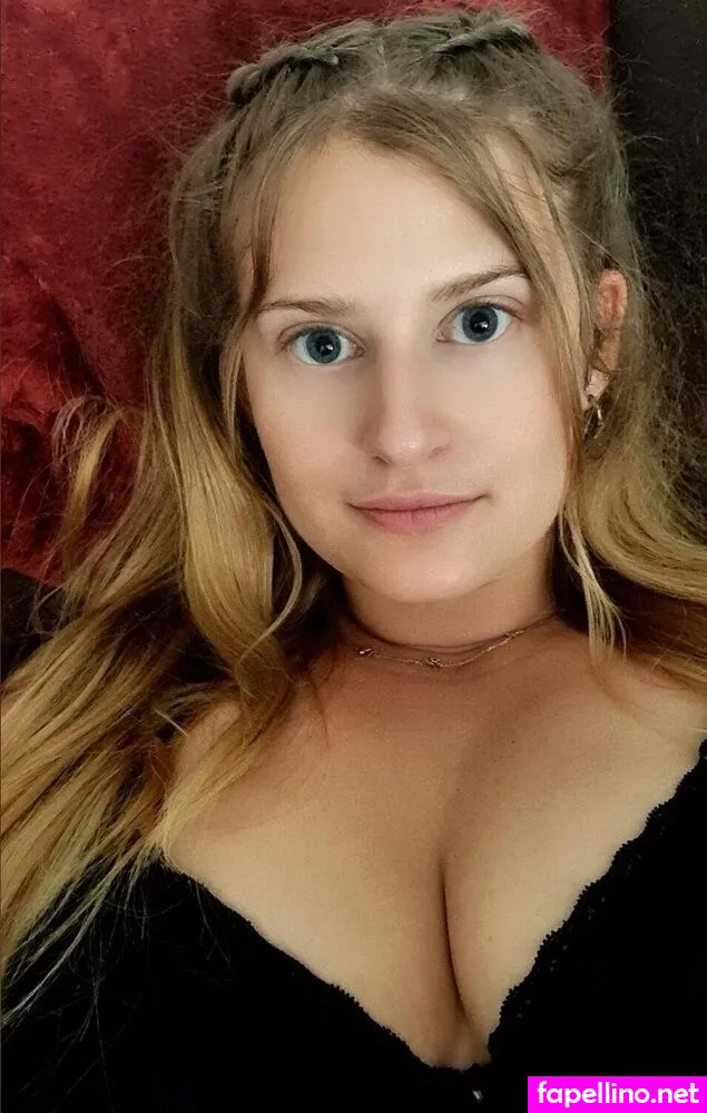 ellieskleinewelt, thellieaesthetic Nude Leaked OnlyFans Photo #LbQVKZzbhV