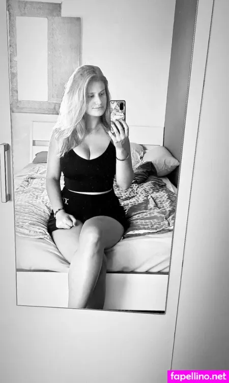 Ellieskleinewelt OnlyFans Thumbnail #e8tfgpCILp