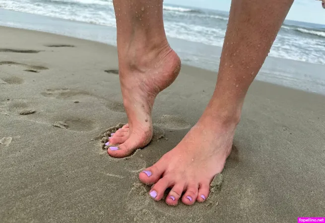 Elliesolegoddess OnlyFans Thumbnail #h3P9lbl4BE