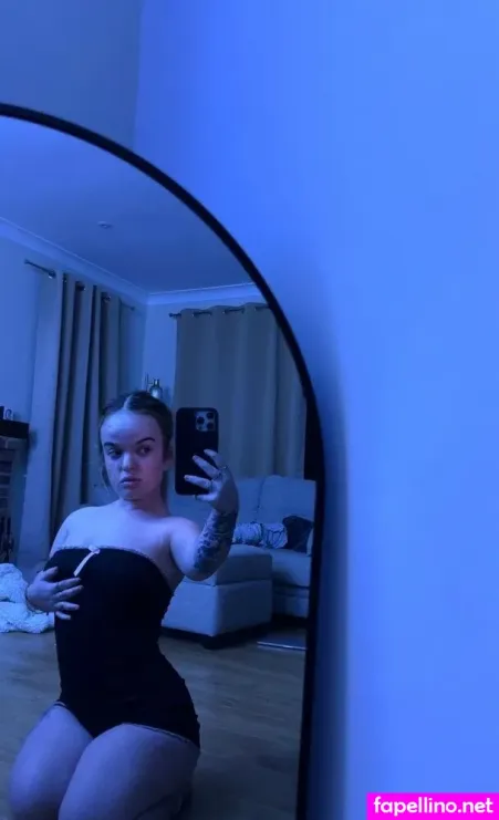 Elliespokes OnlyFans Thumbnail #y8lhdTdkz4