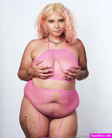 Elliethic OnlyFans Thumbnail #ywIGZvMW1x