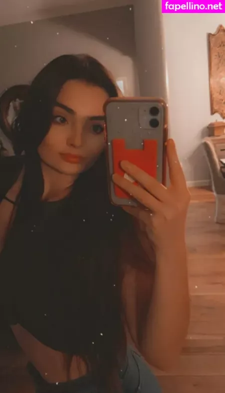 Elliexlovely OnlyFans Thumbnail #oSAvwjXqqf