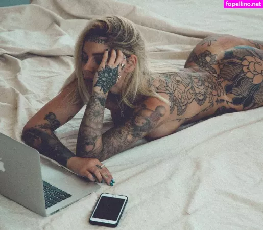 Ellis Cooper OnlyFans Thumbnail #6R7oQvfEeb