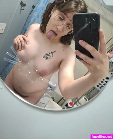 Ellmacroon2 OnlyFans Thumbnail #5NQUfmmIEt