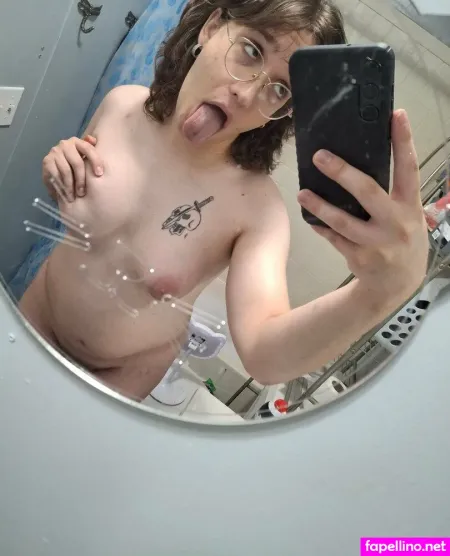 Ellmacroon2 OnlyFans Thumbnail #va8QlfvrSd