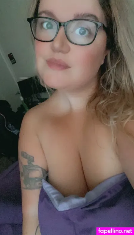 Ellorora OnlyFans Thumbnail #25KkSzso8J