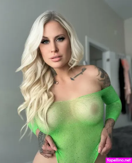 Ellouuxfree OnlyFans Thumbnail #KyiQHeDWqV