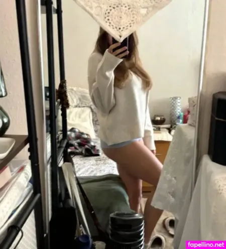 Elly Marie OnlyFans Thumbnail #sRzqGdzxsV