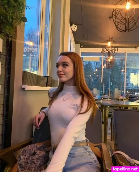 Elly Petite OnlyFans Thumbnail #oMMRVyOgJE