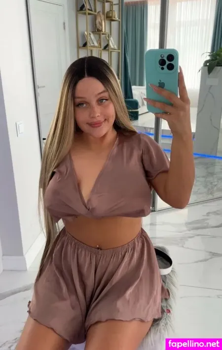 Ellybean OnlyFans Thumbnail #9FavsGBIVc