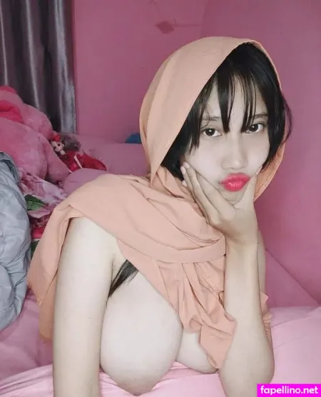 Ellyelyseen OnlyFans Thumbnail #GTfs9nNp5K