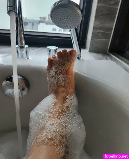 Ellyfootfetish OnlyFans Thumbnail #WH2OhYwZ8x