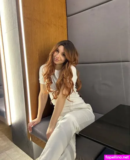 Ellyhughes OnlyFans Thumbnail #5NQJIsI3Jn