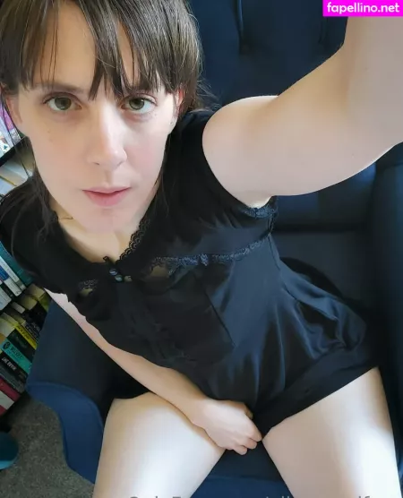 Ellynaomifree OnlyFans Thumbnail #xpGVc24tL2