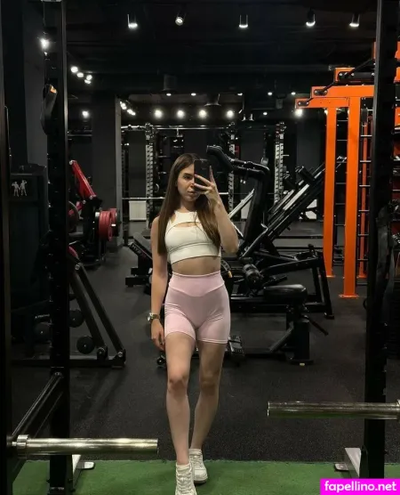 Ellyythecute OnlyFans Thumbnail #Yh18yXnn2O