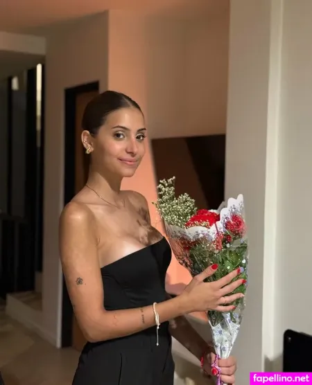 Ellyyx OnlyFans Thumbnail #O0haqPNRlX