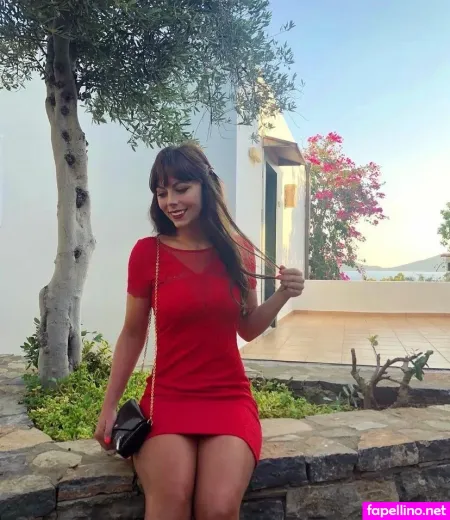 Elodie Delmas OnlyFans Thumbnail #XAoVUVj377