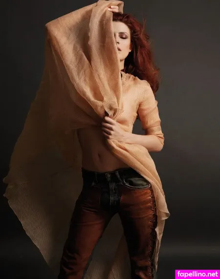 Elodie Frege OnlyFans Thumbnail #52XPFMgfUe