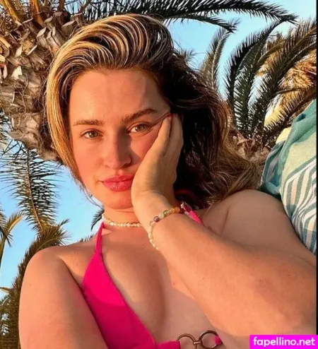 Elodie Kuijper OnlyFans Thumbnail #VQ9jdoc8Dn