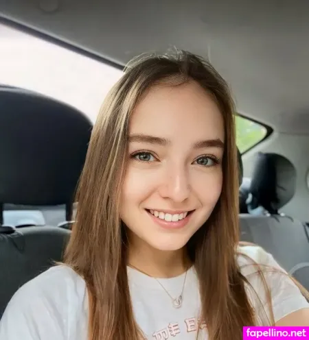 Elodiepeach OnlyFans Thumbnail #yYgEhkD7FK