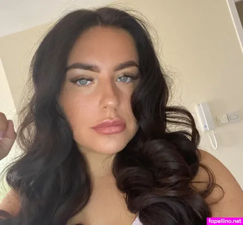 Eloise Groves OnlyFans Thumbnail #CVA1LBZHoF