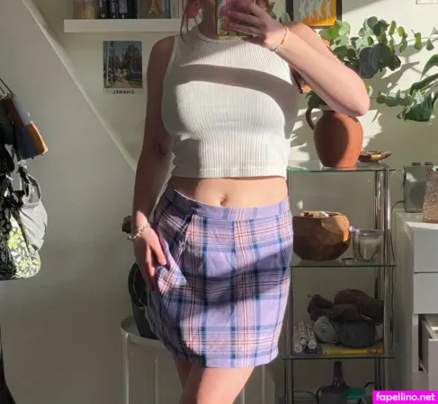 Eloise Harman OnlyFans Thumbnail #Lvq0E7pest