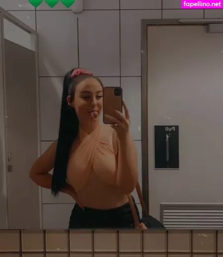 Elouisemayy OnlyFans Thumbnail #UWy4M6LAOO