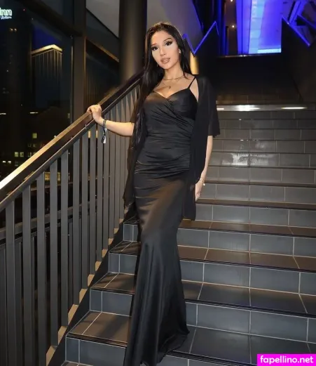 Elquaria OnlyFans Thumbnail #6hBREmpKw1