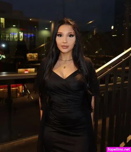 Elquaria OnlyFans Thumbnail #jysVrFF90E