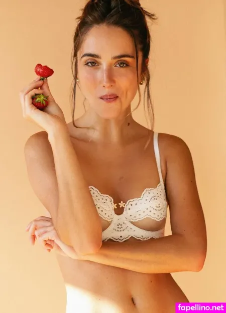 Elsa Couturier OnlyFans Thumbnail #m2EnBrReMc