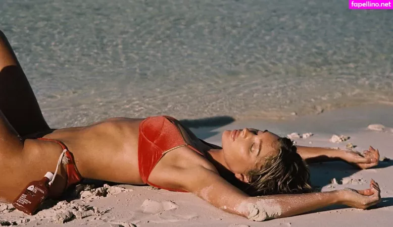 Elsa Hosk OnlyFans Thumbnail #mNi9dfZjog