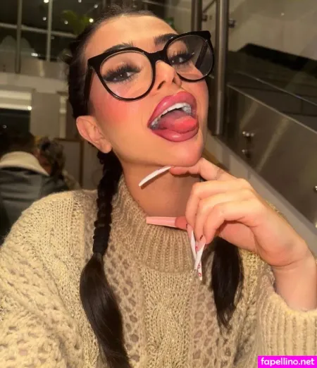 Elsa Latifaj OnlyFans Thumbnail #EiphEBlTq0