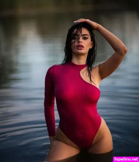 Elsa Latifaj OnlyFans Thumbnail #YPPTm5vFnO