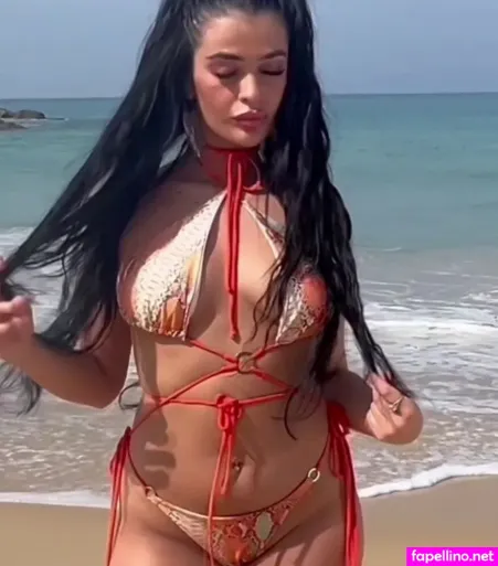 Elsa Latifaj OnlyFans Thumbnail #nLyilvKCro