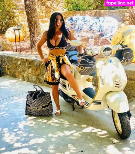 Elsa Marra OnlyFans Thumbnail #S4N5f0jc4v