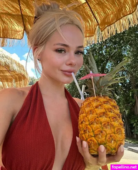 Elsadreamjean 1 OnlyFans Thumbnail #jdEdiuxvUn