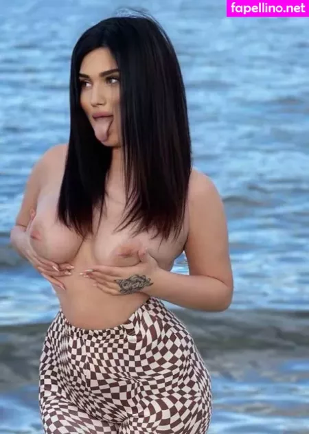 Elsakr OnlyFans Thumbnail #UoPKJl87Vo