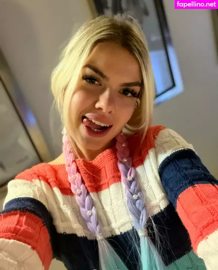 Elsakroes OnlyFans Thumbnail #4NDRq9RllA