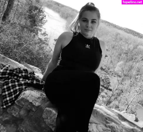 Elsalmorton OnlyFans Thumbnail #VVrmOXdkM5