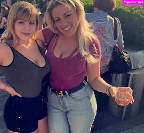 Elsalmorton OnlyFans Thumbnail #gYDpxgRSk3