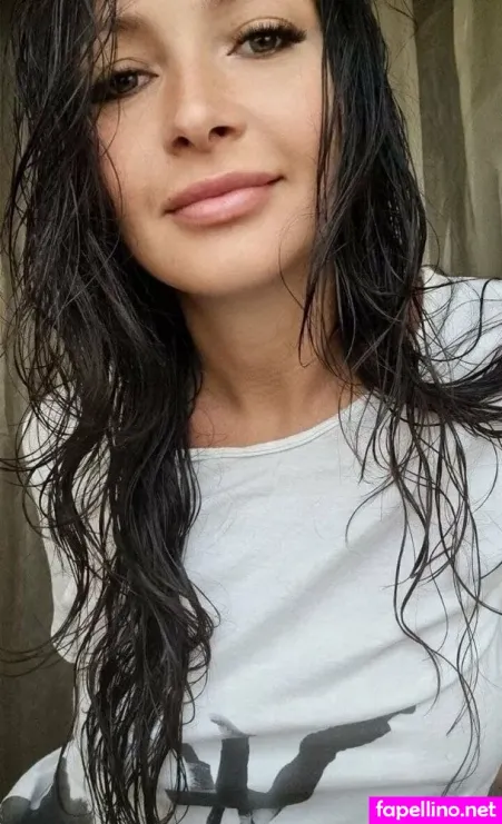 Elsapreston OnlyFans Thumbnail #xWDZqRqdCr