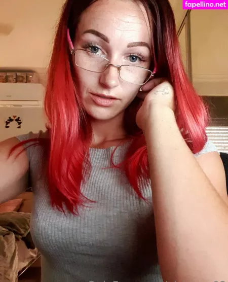 Elsieann92 OnlyFans Thumbnail #7ldJUuzV0z