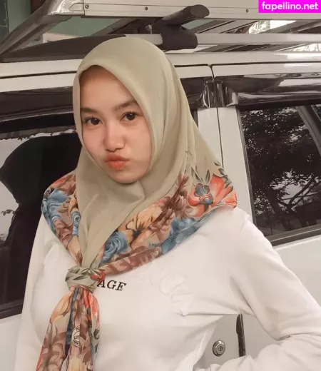 Elvara Caliva OnlyFans Thumbnail #HfGKOxrOty