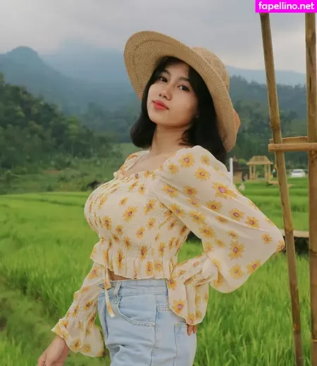 Elvara Caliva OnlyFans Thumbnail #cZNiRCrZKS